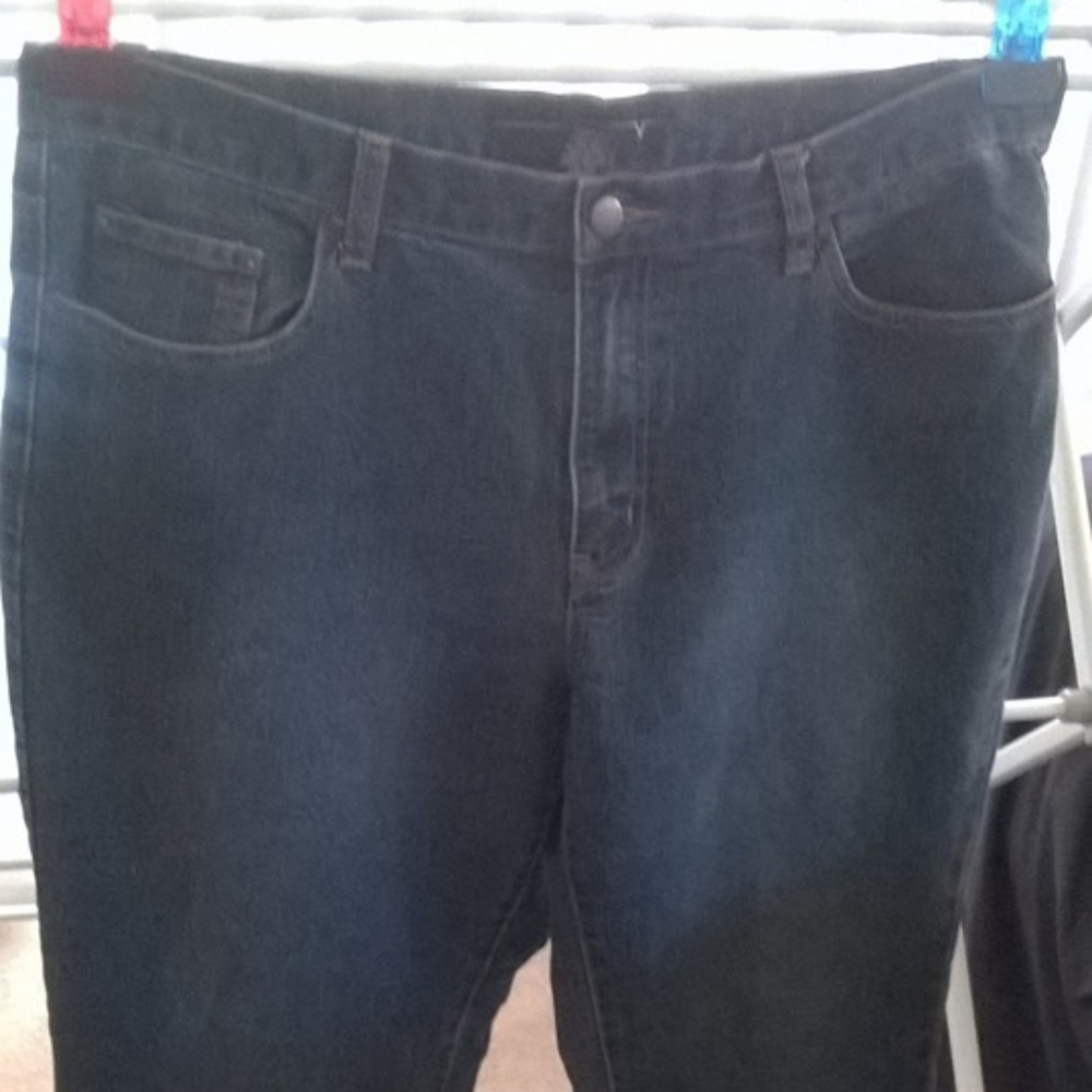 Women's Plus Size Jeans (Size 18 Average)